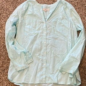 Lightweight Button Up